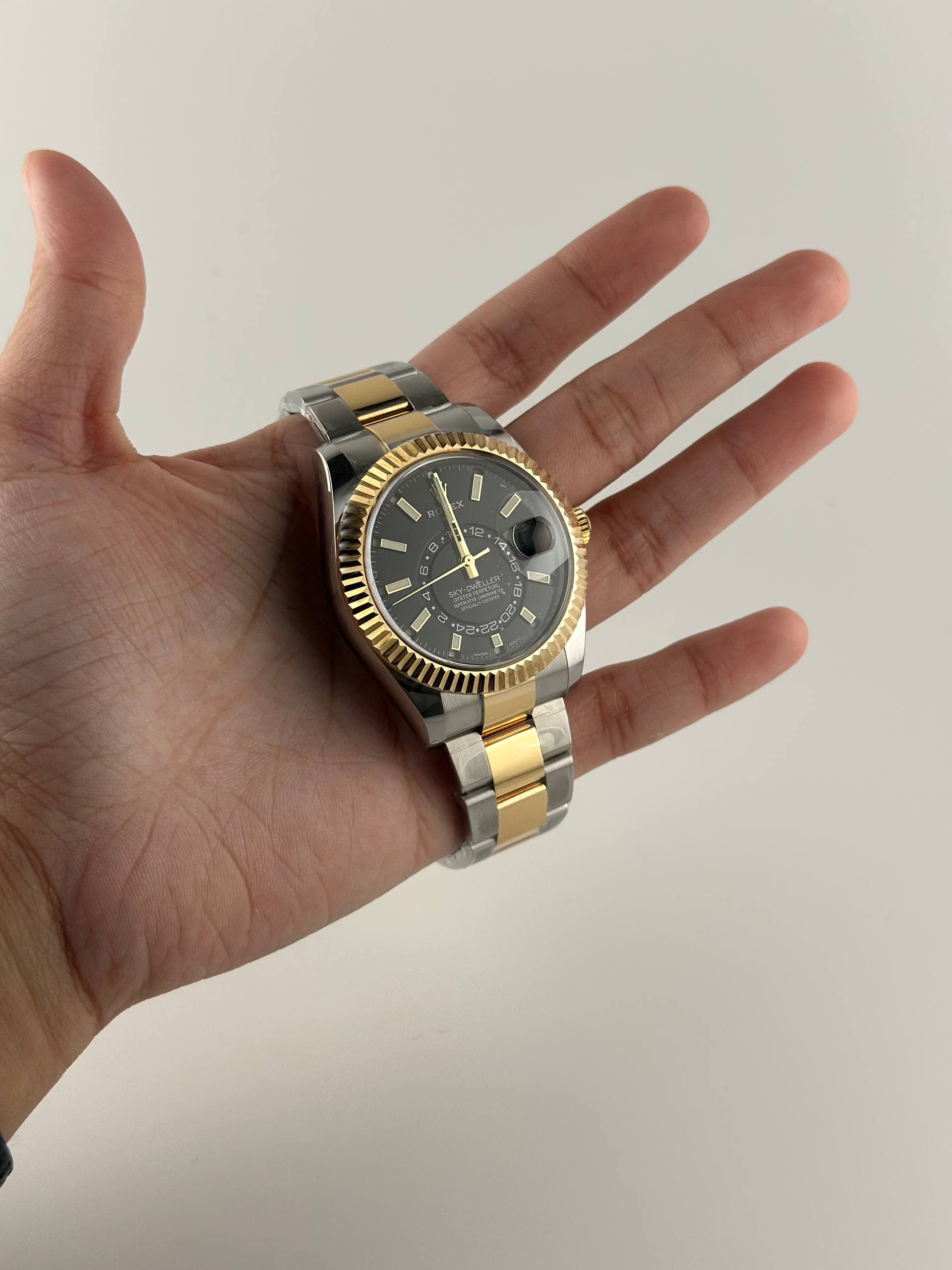 Sell your watch with Precious Timecare